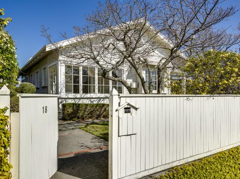 18 Gladstone Road, Napier Hill