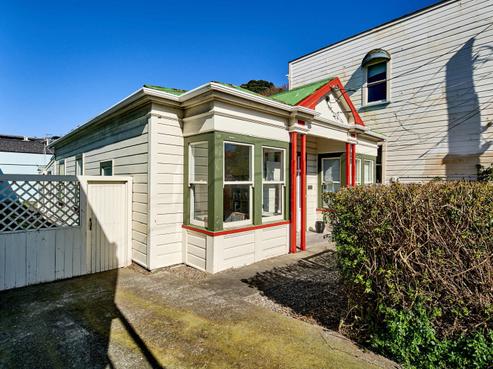 8 Rongotai Road, Kilbirnie