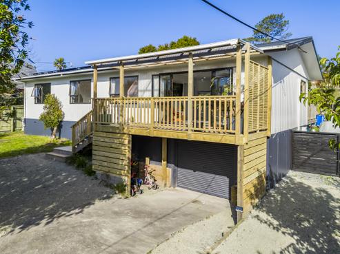 13 Brandon Road, Manly