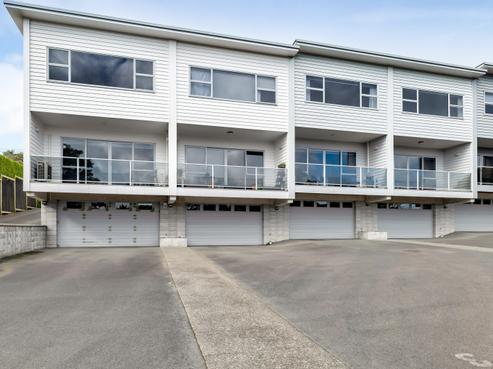 7/16 Ronald Street, Strandon