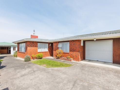 17 Blenheim Place, Feilding