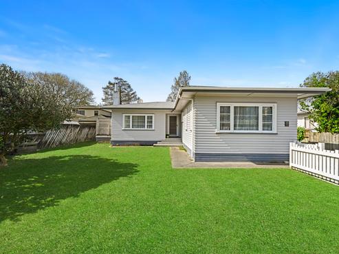 16 Vardon Road, Saint Andrews