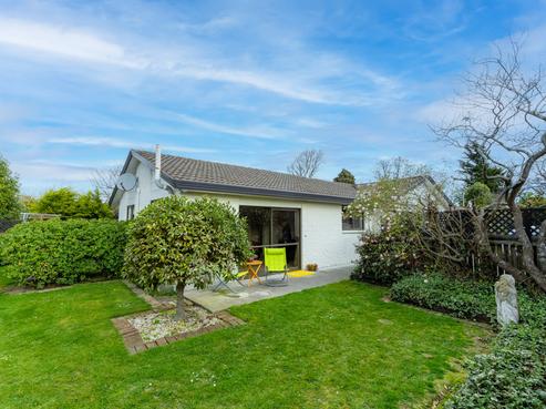 2/472 Avonhead Road, Avonhead