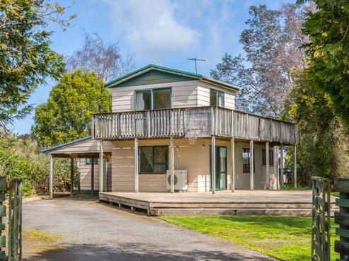 51 Charles Street, Carterton