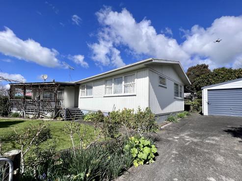 15 Frances Street, Tirau
