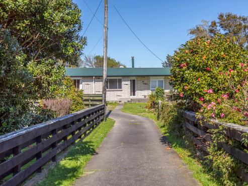 6 Farrier Grove, Featherston