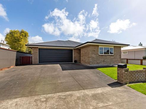 35A Hamlet Street, Stratford