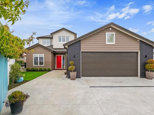 8 Saint Columbans Grove, Boulcott