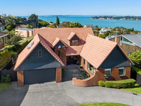 497 Riddell Road, Glendowie