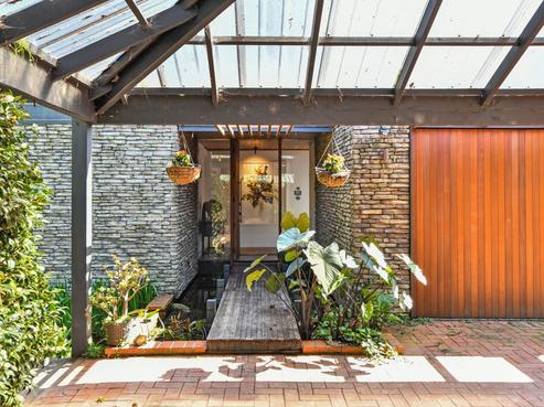 30 Scenic Drive, Hillpark