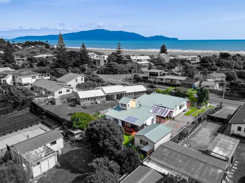6 William Street, Waikanae Beach