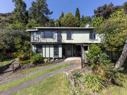 1093 Huia Road, Huia