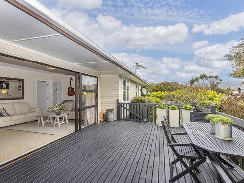 1 Lynda Avenue, Paparangi