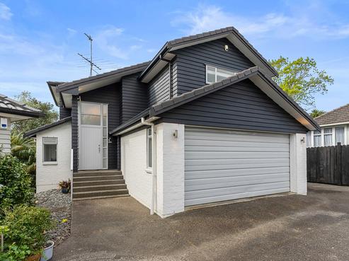 2 Exmouth Road, Northcote