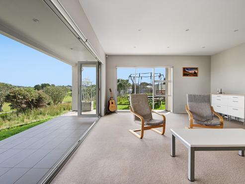 41 Maylee Crescent, Gulf Harbour