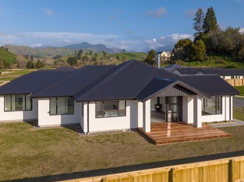 16 Louden Place, Wakefield