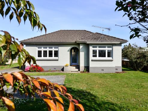 74 Te Aroha Street, Hamilton East