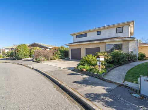 18 Waterford Drive, Winton
