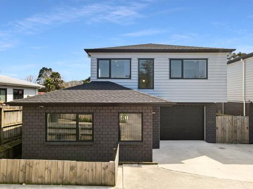 18A Riverpark Crescent, Henderson
