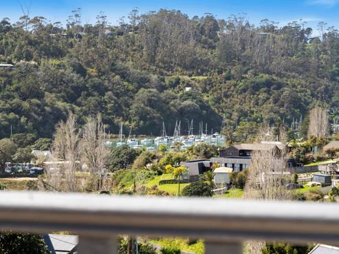 41 Stillwater Crescent, Stillwater