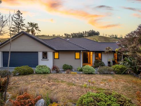 40 Sunningdale Drive, Stoke