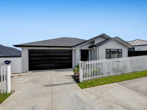 3 Edward Abell Street, Wainui