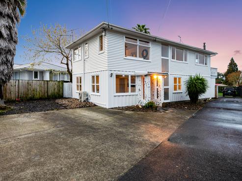 9B Harrington Road, Henderson