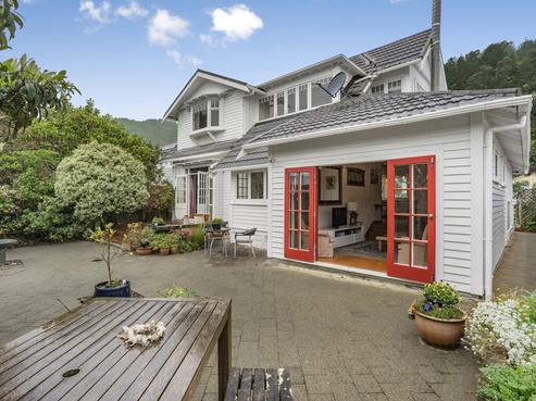 120 Muritai Road, Eastbourne