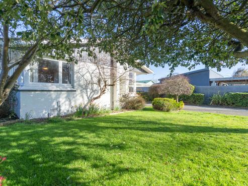 12 Rowan Street, Hargest