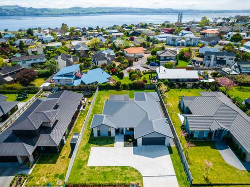 83 Victory Drive, Wharewaka