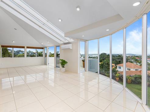 2/23 Bernleigh Terrace, West Harbour