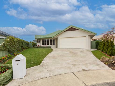5 Dules Walk, Taradale