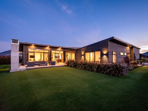 5 McDonald Street, Wanaka