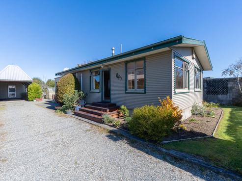 52 Matai Street, Te Anau