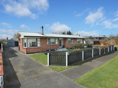 15 Kennedy Avenue, Feilding