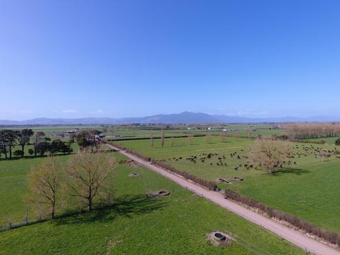 865 No 1 Road, Tahuna