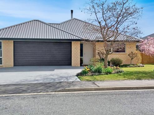 8 Greenfield Place, Twizel