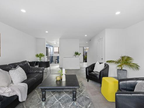27/3 Hulme Place, Henderson