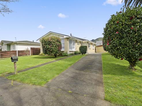 89 California Drive, Totara Park