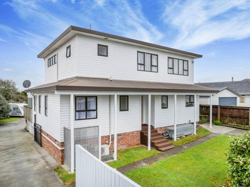 34 Hobsonville Road, West Harbour