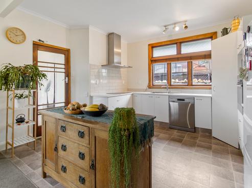 28 Bowker Street, Kensington