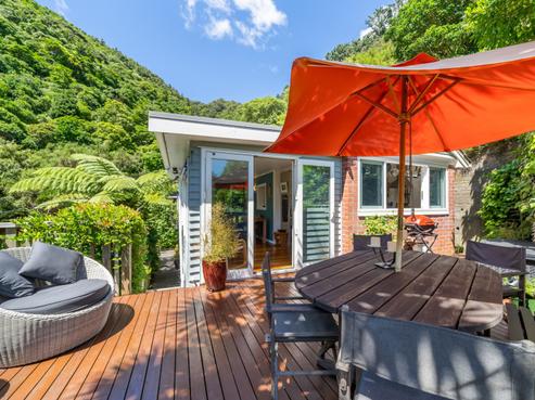 3 Waitohu Road, York Bay