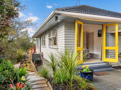 1/17 Saint Peters Street, Northcote