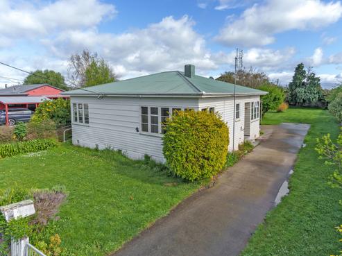 17 Ohio Street, Martinborough