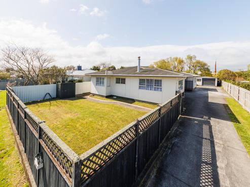 34 Geraldine Crescent, Cloverlea