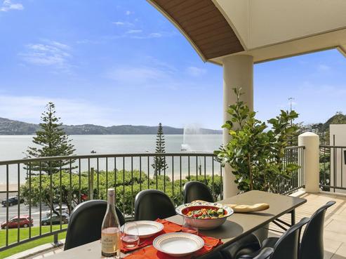 15/22 Oriental Terrace, Oriental Bay