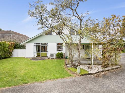 10/25A Beach Road, Te Atatu Peninsula