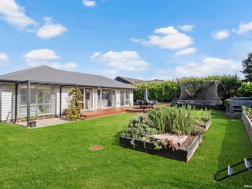 80 Eighth View Avenue, Beachlands