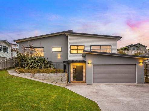 12 Canary Way, Whitby