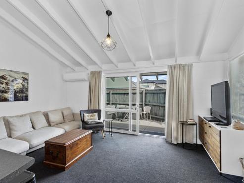 1/23 Blighs Road, Strowan